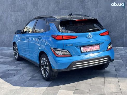 Hyundai Kona Electric 2021 - фото 18