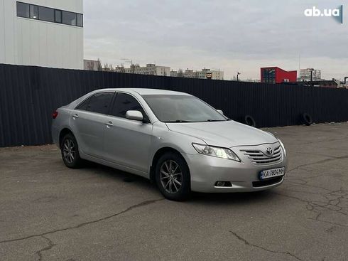 Toyota Camry 2008 - фото 2