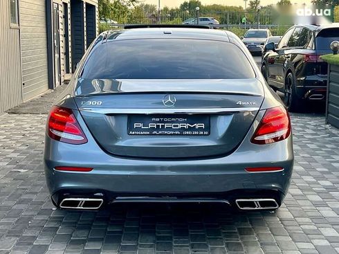 Mercedes-Benz E-Класс 2019 - фото 10