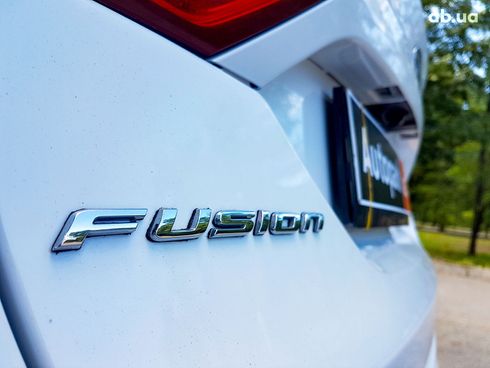 Ford Fusion 2015 белый - фото 16