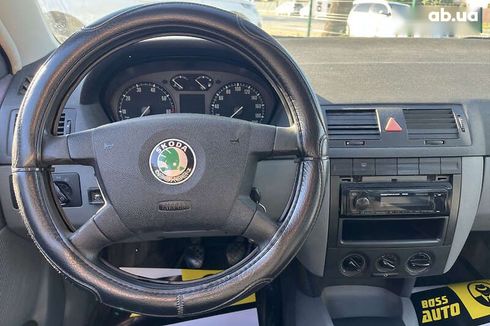 Skoda Fabia 2001 - фото 17