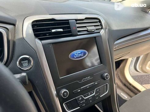 Ford Fusion 2019 - фото 26