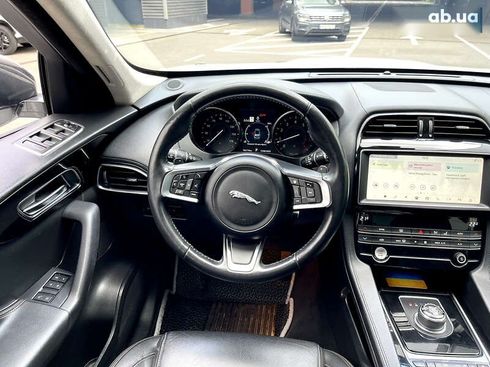 Jaguar F-Pace 2019 - фото 19