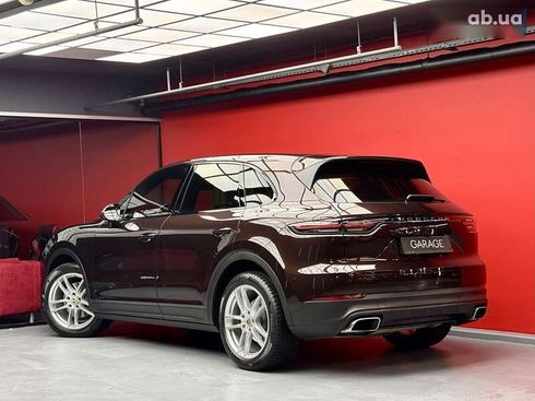 Porsche Cayenne 2020 - фото 30