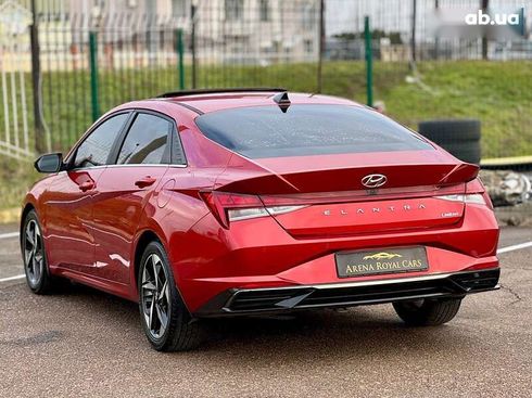Hyundai Elantra 2022 - фото 15