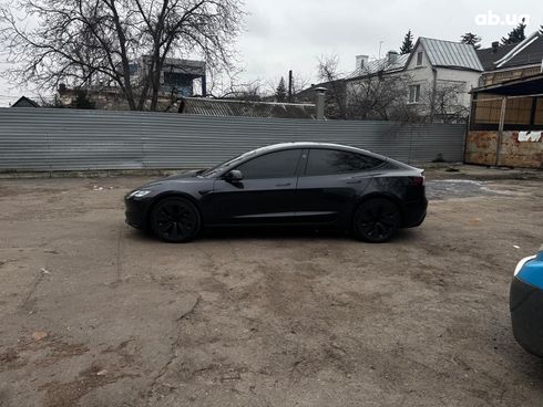 Tesla Model 3 2024 серый - фото 6