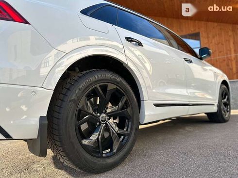 Audi Q8 2021 - фото 8