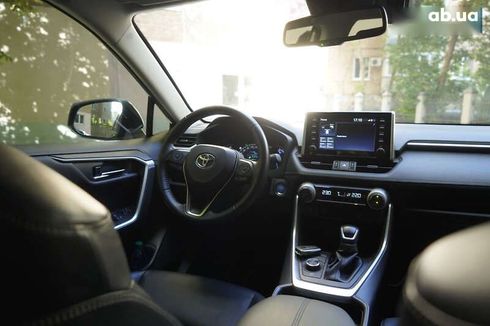 Toyota RAV4 2021 - фото 26
