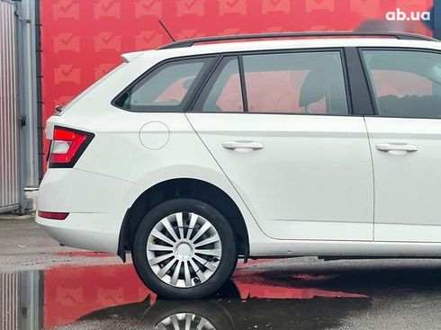 Skoda Fabia 2021 - фото 13