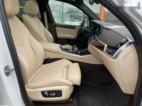 BMW X5 2018 - фото 28