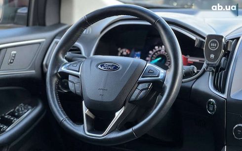 Ford Edge 2017 - фото 16