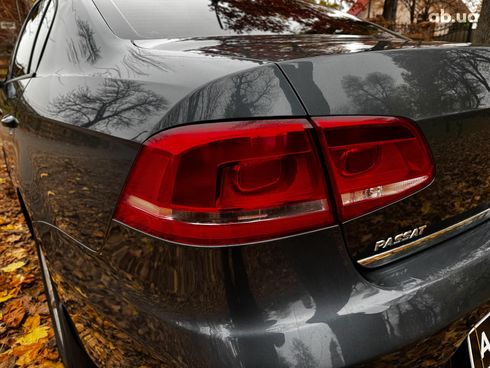Volkswagen Passat 2011 серый - фото 9