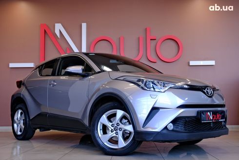 Toyota C-HR 2019 серебристый - фото 4