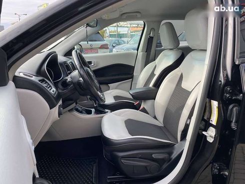 Jeep Compass 2017 - фото 20