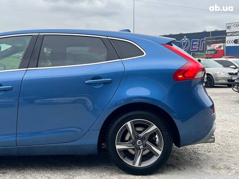 Volvo V40 2017 синий - фото 5