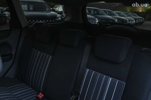 Ford Focus 2009 - фото 26