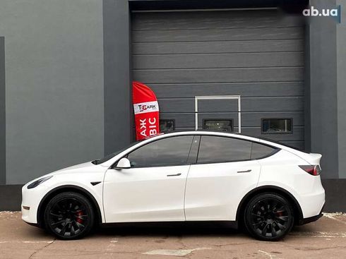 Tesla Model Y 2021 - фото 6
