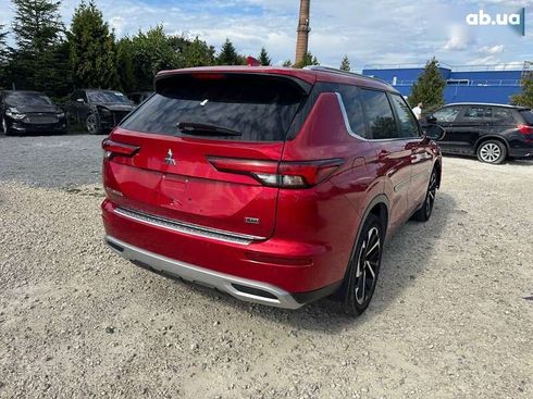Mitsubishi Outlander 2022 - фото 4