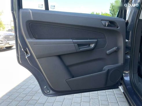 Opel Zafira 2010 - фото 26