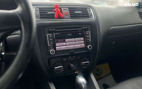 Volkswagen Jetta 2010 - фото 18