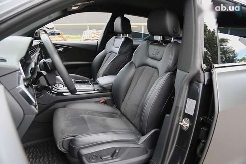 Audi Q8 2021 - фото 9