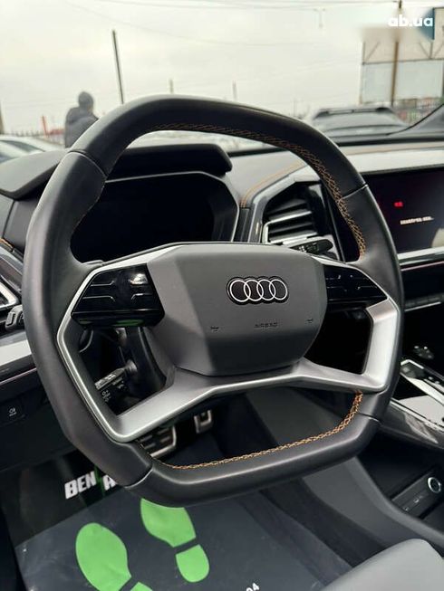 Audi Q4 e-tron 2023 - фото 23