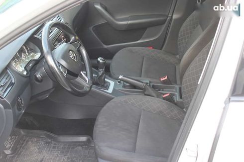 Skoda Octavia 2019 - фото 18