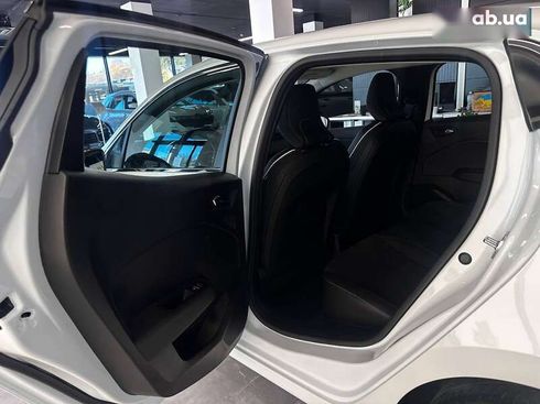 Renault Clio 2021 - фото 22