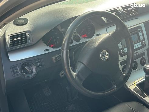 Volkswagen Passat 2008 серый - фото 17
