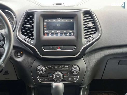 Jeep Cherokee 2019 - фото 18