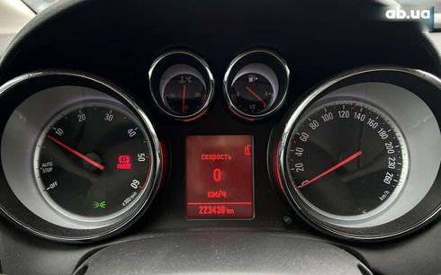 Opel Astra 2011 - фото 12