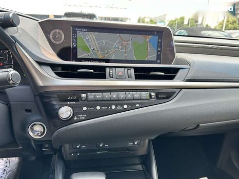 Lexus ES 2021 - фото 8