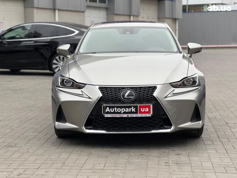 Lexus is 300 2018 серый - фото 2