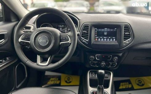 Jeep Compass 2020 - фото 16