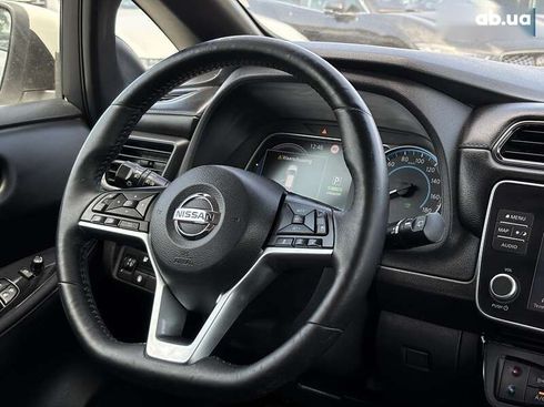 Nissan Leaf 2020 - фото 14