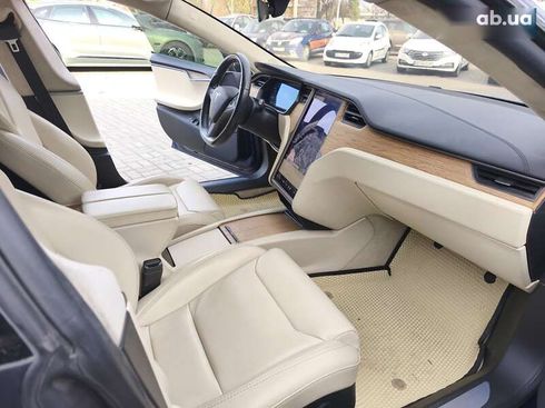 Tesla Model S 2018 - фото 14