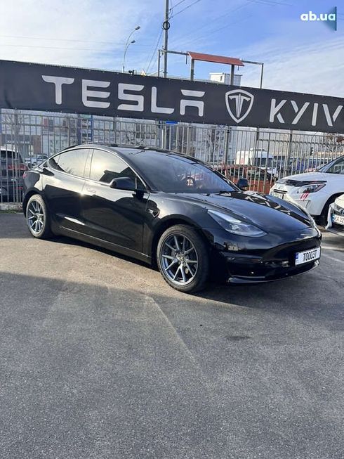 Tesla Model 3 2021 - фото 27