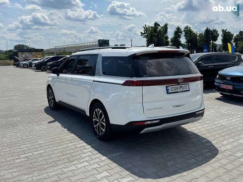 Kia Carnival 2021 - фото 6