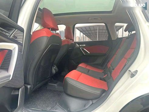 BMW iX1 2023 - фото 6