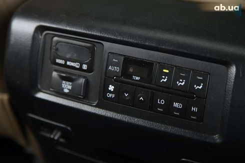 Toyota Sequoia 2012 - фото 22