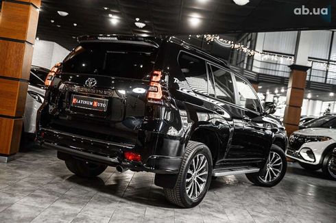 Toyota Land Cruiser Prado 2022 - фото 8