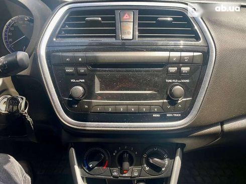 Suzuki SX4 2020 - фото 13