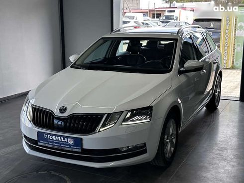 Skoda Octavia 2019 - фото 6