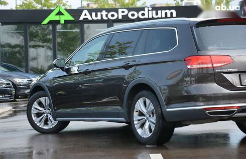 Volkswagen passat alltrack 2017 - фото 10
