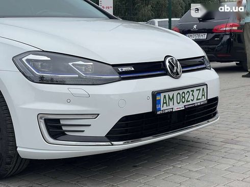 Volkswagen e-Golf 2020 - фото 8