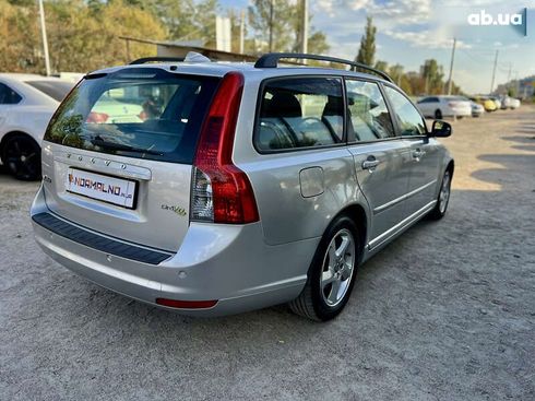 Volvo V50 2011 - фото 6