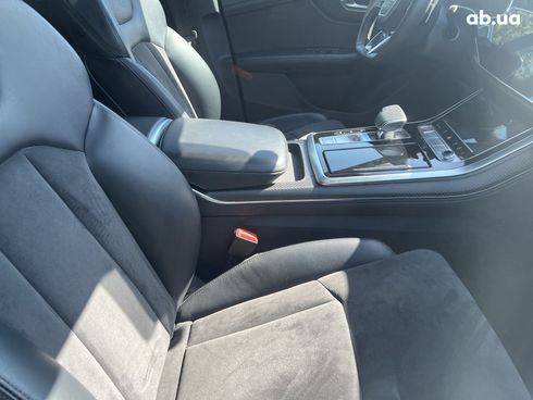 Audi RS Q8 2020 - фото 35
