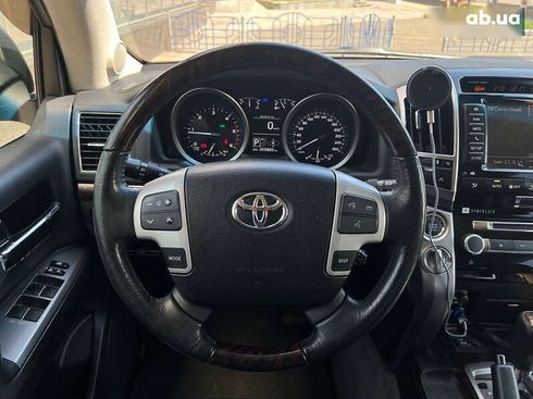 Toyota Land Cruiser 2012 - фото 20