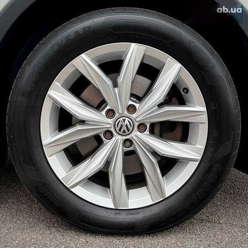 Volkswagen Tiguan 2018 - фото 13