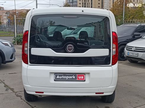 Fiat Doblo 2017 белый - фото 7